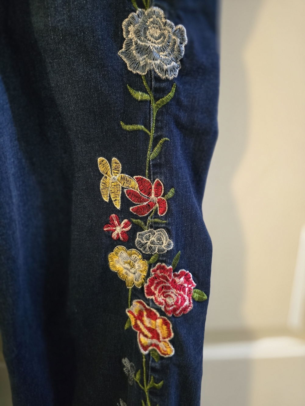 Sandpiper Dark Blue Wide-Leg Jeans with Multicolor Floral Embroidery - Picture 4 of 5